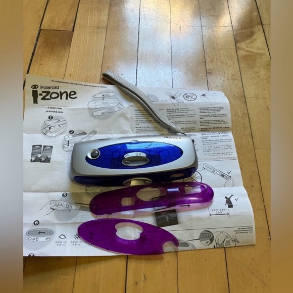 iZone Instant Polaroid Camera - Picture 6 of 8